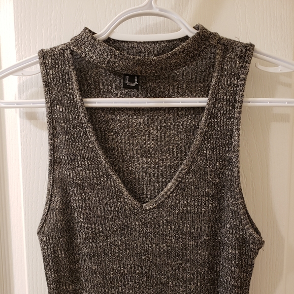 Urban Behaviour Dress - Picture 2 of 2